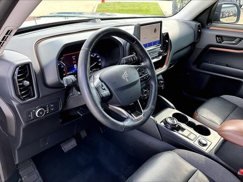 Used 2021 Ford Bronco Sport Outer Banks w/ Outer Banks Package (96D) AWD/4WD image 18