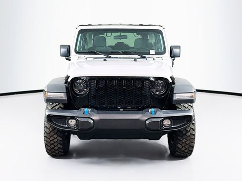 Used 2023 Jeep Wrangler Unlimited w/ Cold Weather Group image 2