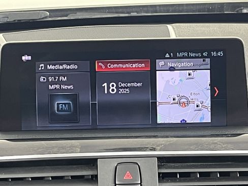 Used 2018 BMW 330i xDrive Sedan w/ Premium Package image 15