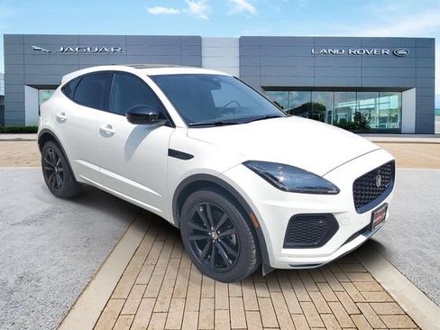 Certified 2024 Jaguar E-PACE R-Dynamic SE AWD/4WD image 3