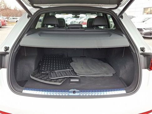 Used 2022 Audi Q3 2.0T Premium Plus w/ Premium Plus Package image 29