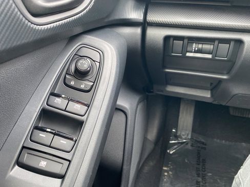 Certified 2025 Subaru Crosstrek 2.0i Premium image 12