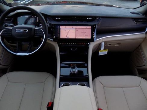 New 2026 Jeep Grand Cherokee Limited w/ Limited Altitude Package image 14