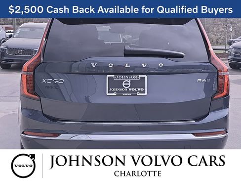 New 2026 Volvo XC90 B6 Plus w/ Protection Package Premier image 6