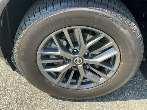 Used 2021 Nissan Rogue S FWD image 7