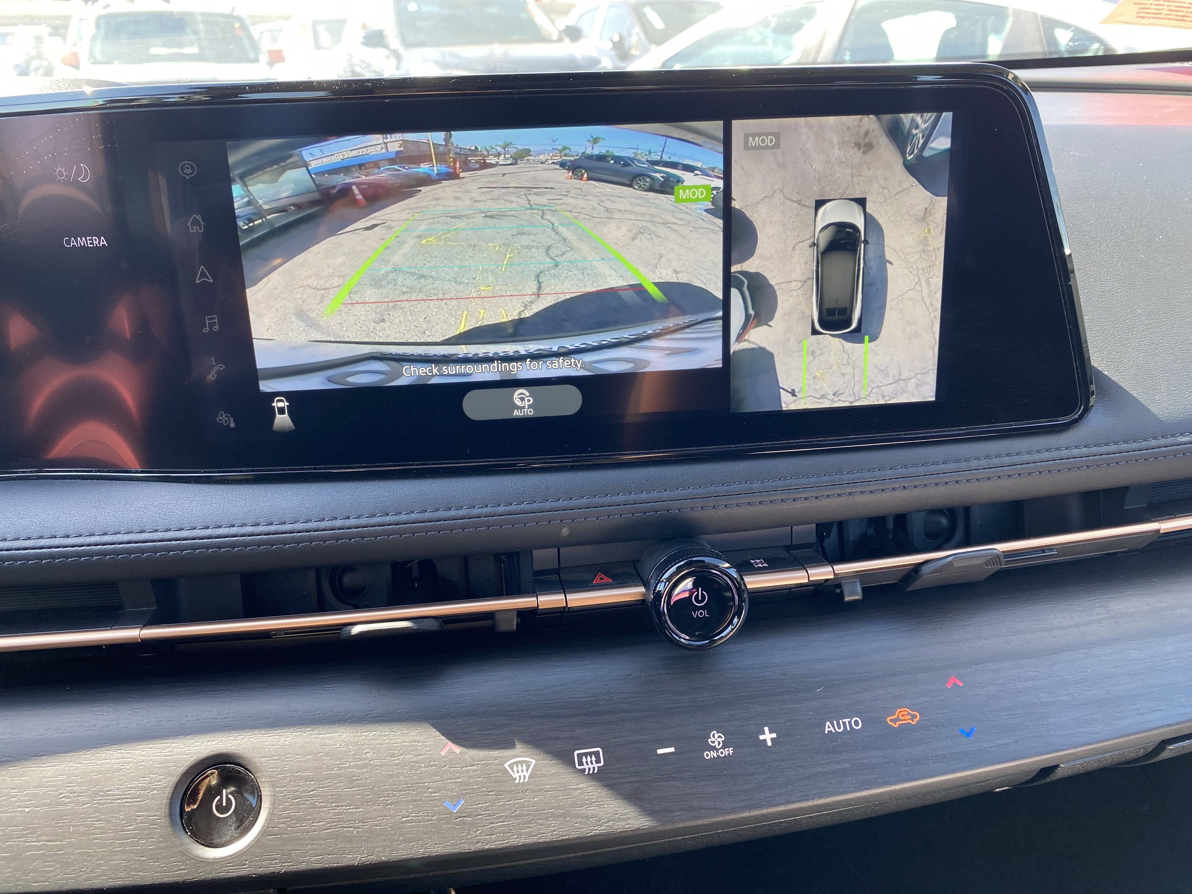 Used 2023 Nissan Ariya FWD image 27