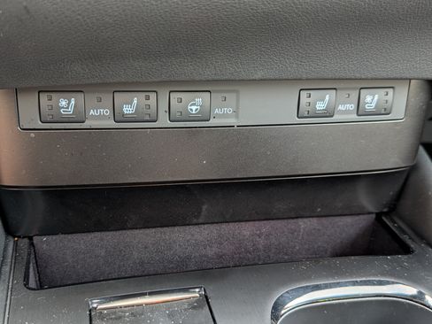 Used 2025 Lexus ES 350 w/ Premium Package FWD image 26