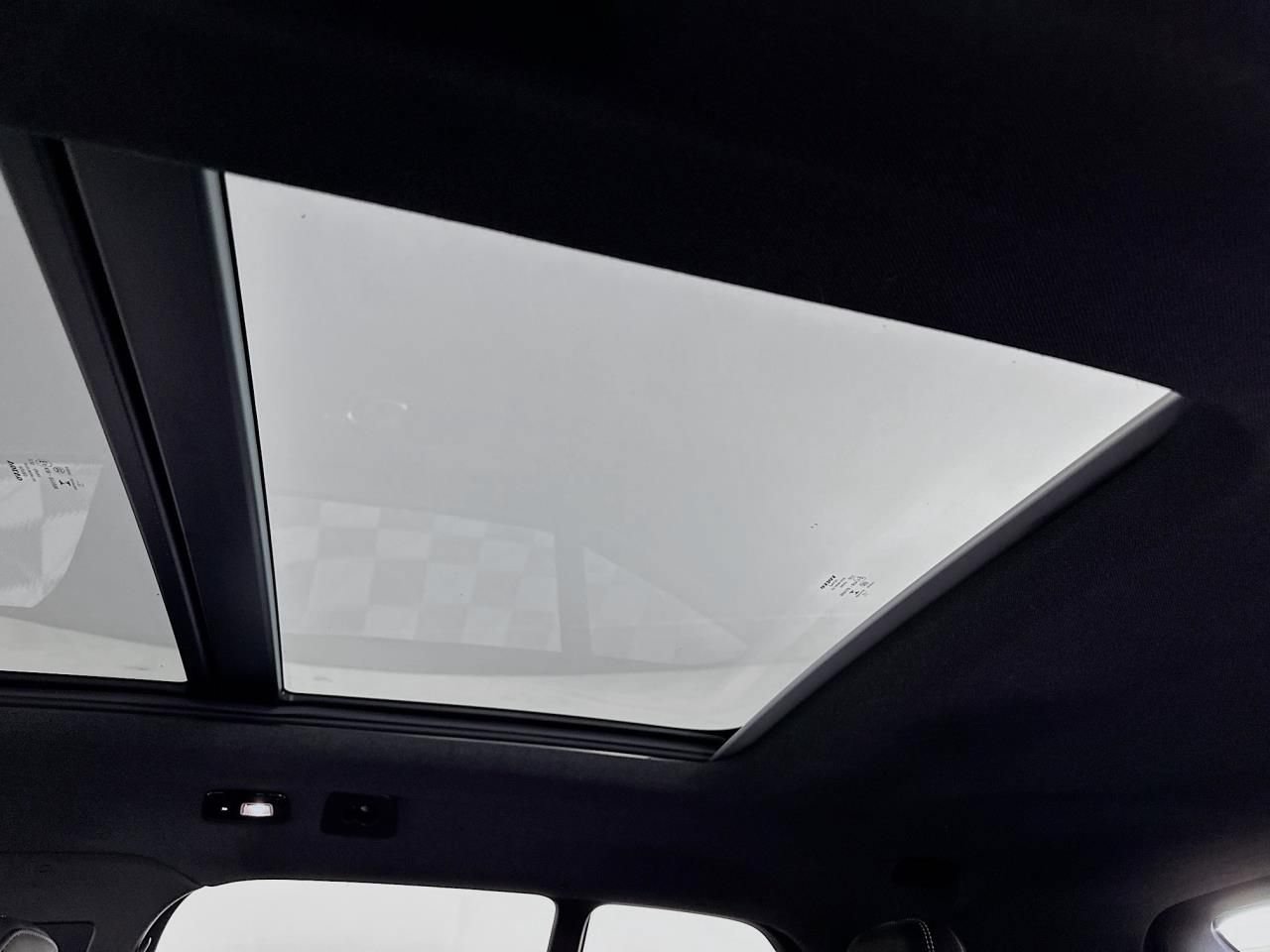 Used 2023 Volvo XC40 Recharge Plus AWD/4WD image 41