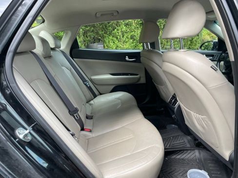 Used 2017 Kia Optima EX FWD image 20