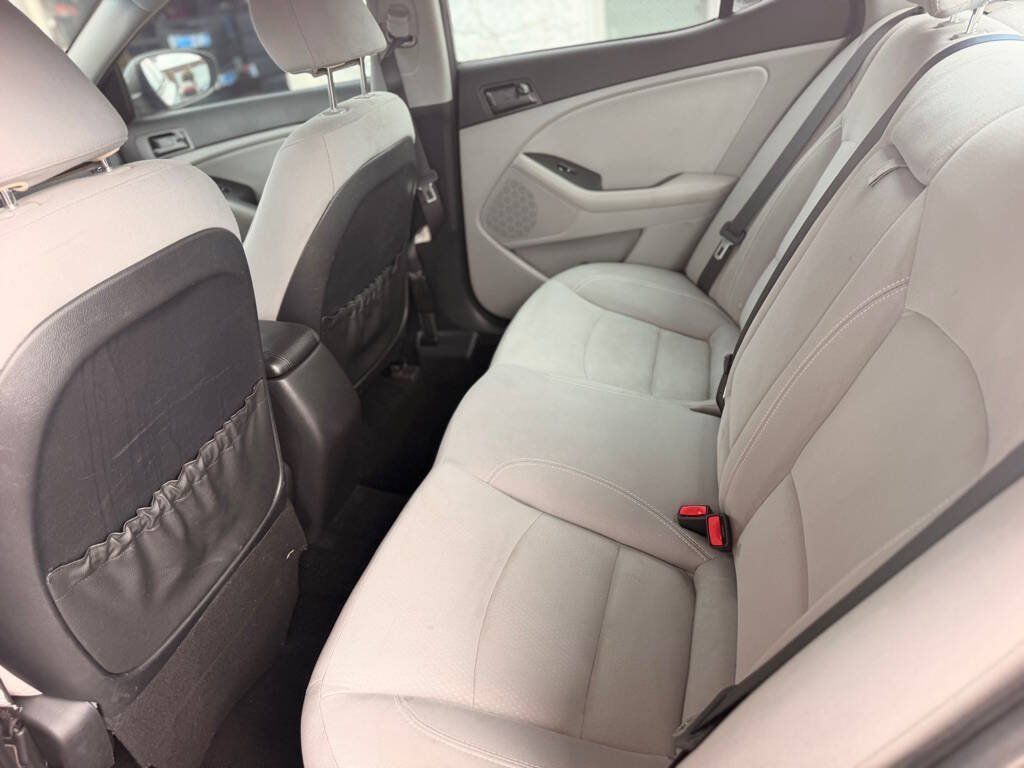 Used 2013 Kia Optima LX FWD image 11