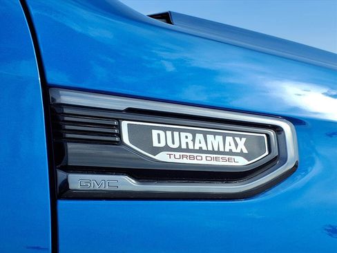 Used 2023 GMC Sierra 1500 AT4 w/ AT4 Premium Package image 2