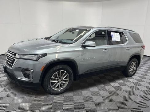Used 2023 Chevrolet Traverse LT AWD/4WD image 4