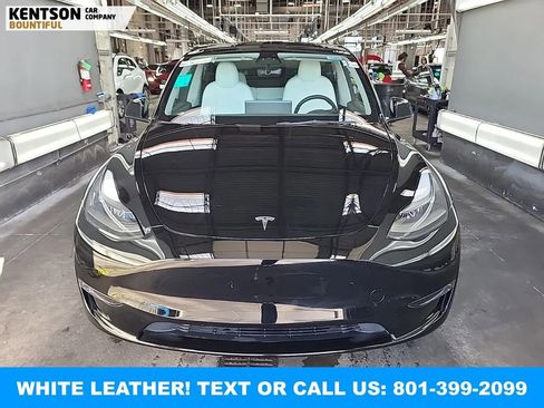 Used 2023 Tesla Model Y Performance image 7