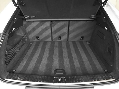 Used 2022 Porsche Cayenne Coupe image 34