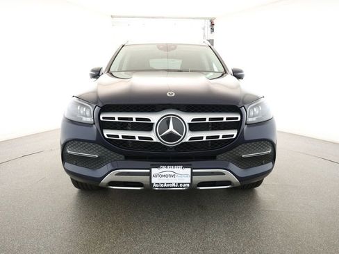 Used 2022 Mercedes-Benz GLS 450 4MATIC image 2