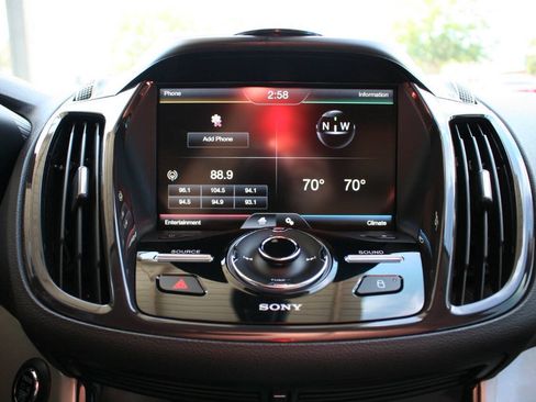 Used 2014 Ford C-MAX Energi SEL FWD image 20