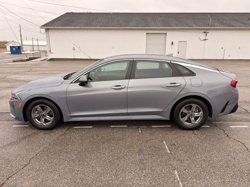 Used 2022 Kia K5 LXS image 11