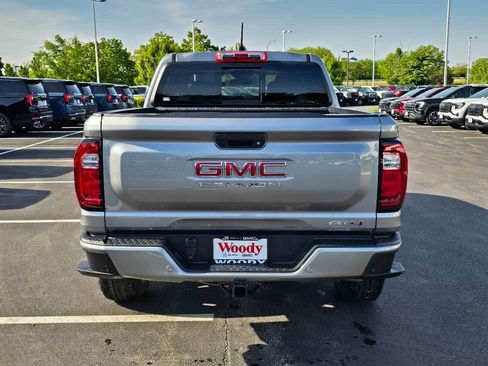 New 2026 GMC Canyon AT4 w/ AT4 Premium Package AWD/4WD image 9