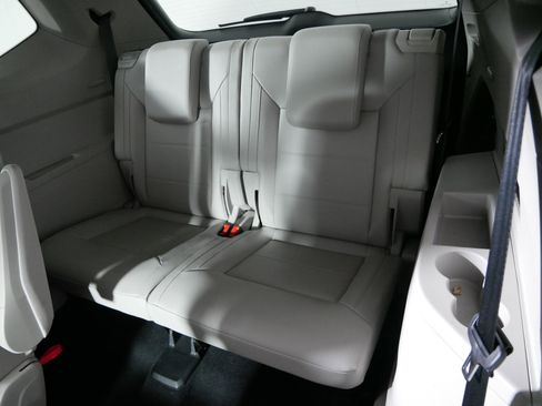 Used 2023 Volkswagen Atlas SE w/ Panoramic Sunroof Package image 33