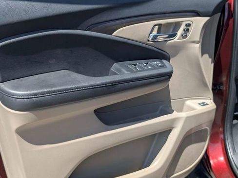 Used 2022 Honda Pilot Special Edition image 12