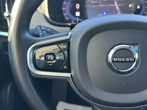 Used 2023 Volvo S90 B6 Plus image 22