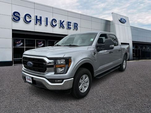 Used 2023 Ford F150 XLT w/ Trailer Tow Package AWD/4WD image 4