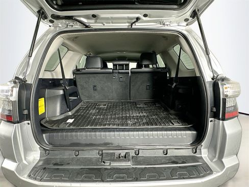 Used 2021 Toyota 4Runner SR5 Premium image 26