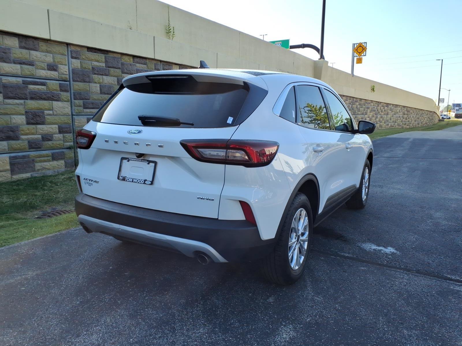 Used 2024 Ford Escape Active AWD/4WD image 10