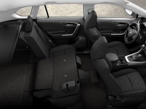 New 2025 Toyota RAV4 XLE image 22