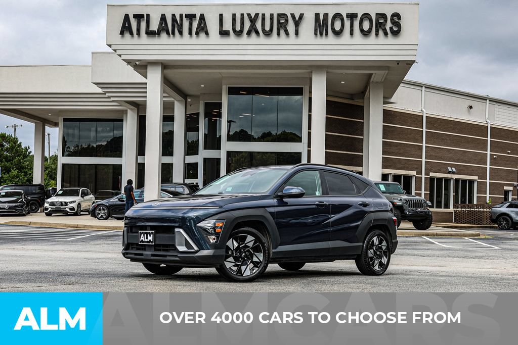 Used 2024 Hyundai Kona SEL FWD image 2