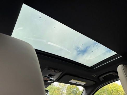 Used 2024 BMW X1 M35i w/ Premium Package image 13