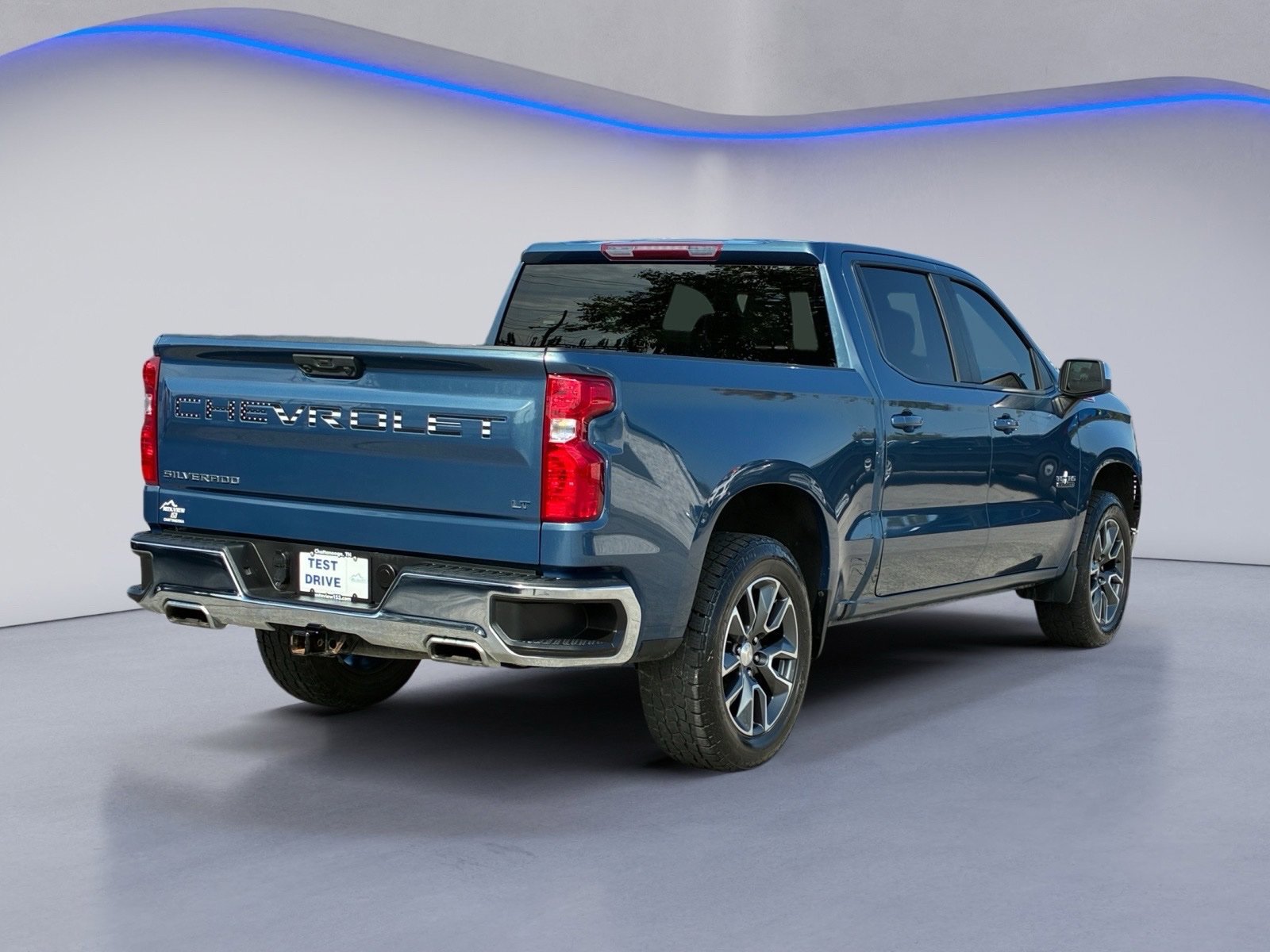 Used 2024 Chevrolet Silverado 1500 LT w/ Z71 Off-Road Package AWD/4WD image 6