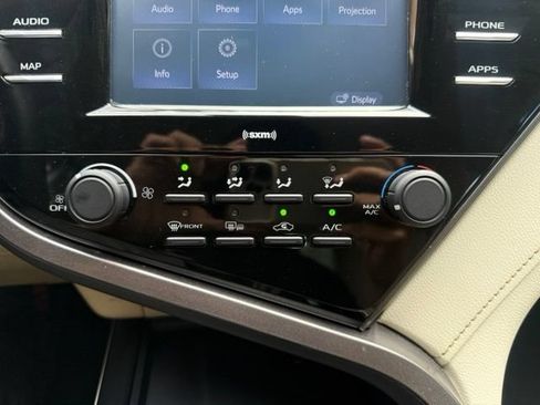 Used 2020 Toyota Camry LE w/ Convenience Package AWD/4WD image 19