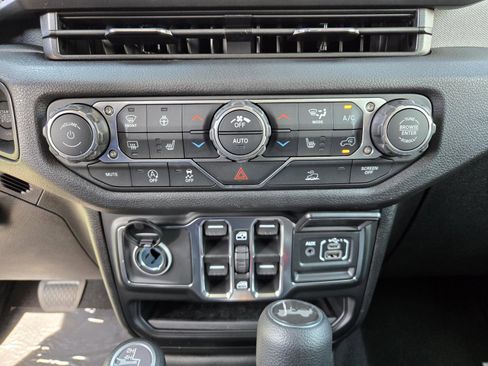 New 2026 Jeep Wrangler Unlimited Sport image 13