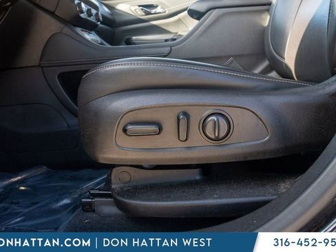 Used 2021 GMC Acadia SLT AWD/4WD image 17