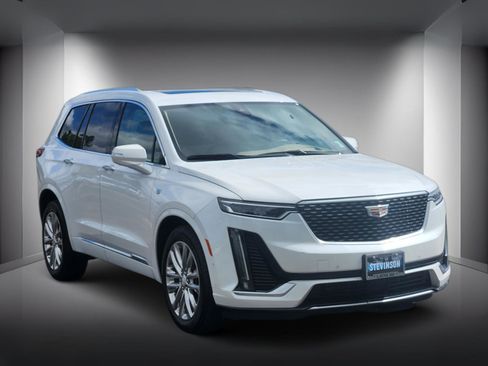 Used 2023 Cadillac XT6 Premium Luxury w/ Platinum Package AWD/4WD image 4
