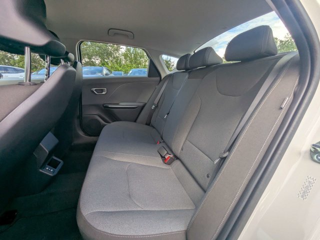 New 2026 Kia K4 FWD image 14
