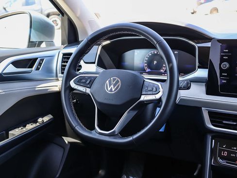 New 2025 Volkswagen Taos SE FWD image 16