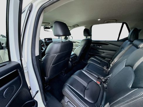 Used 2025 Honda Pilot EX-L image 31
