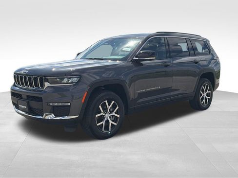 Used 2025 Jeep Grand Cherokee L Limited AWD/4WD image 2