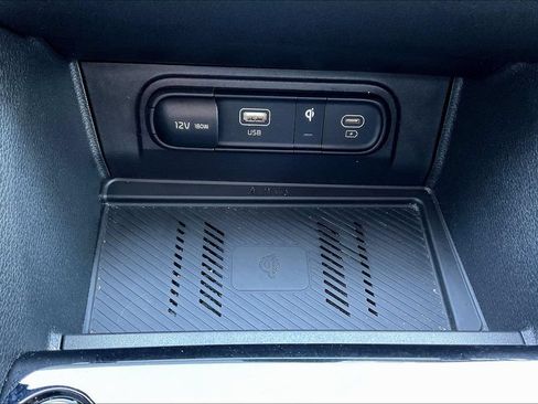 Used 2024 Kia Sportage EX FWD image 15