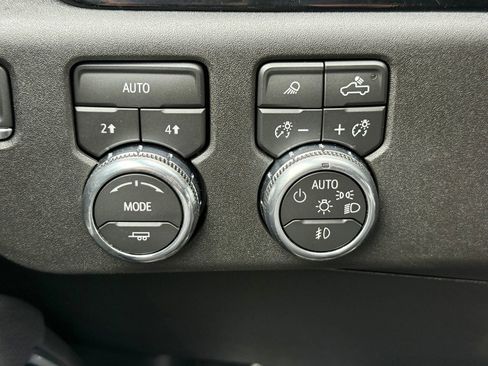 Certified 2026 GMC Sierra 1500 SLT AWD/4WD image 35
