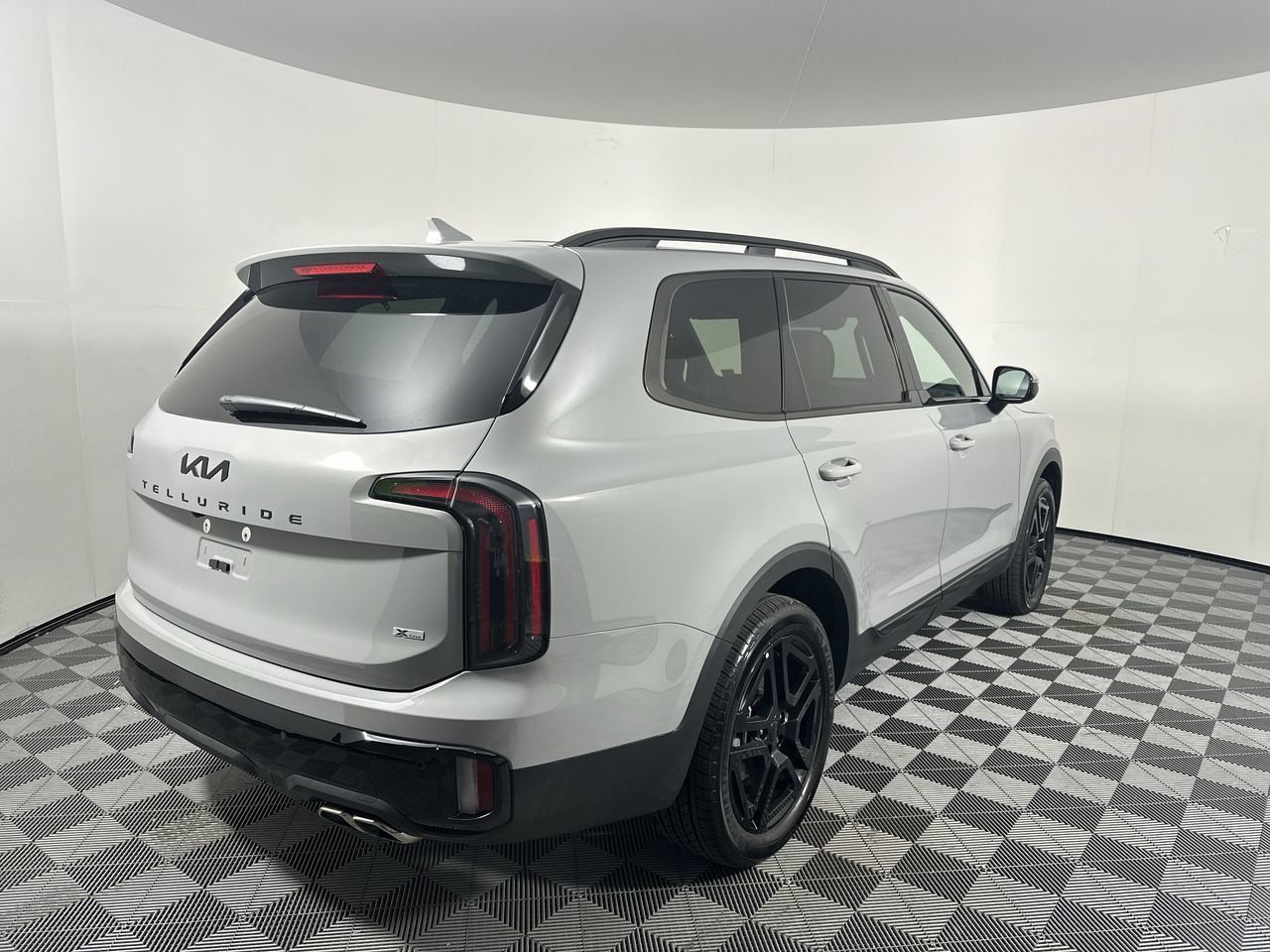 Certified 2025 Kia Telluride SX X-Line AWD/4WD image 19