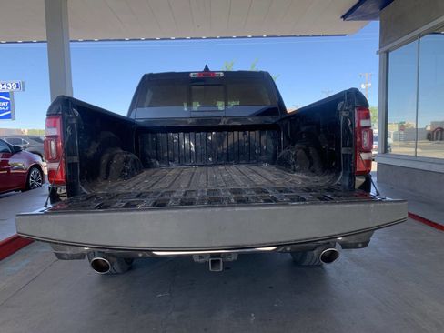 Used 2021 RAM 1500 Laramie AWD/4WD image 17