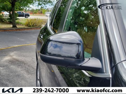 Used 2023 BMW X3 xDrive30i w/ Convenience Package AWD/4WD image 8