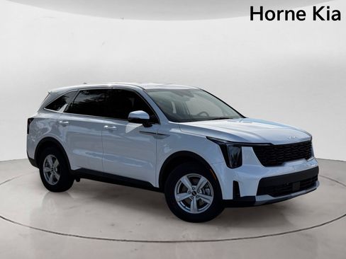 New 2026 Kia Sorento LX FWD image 2