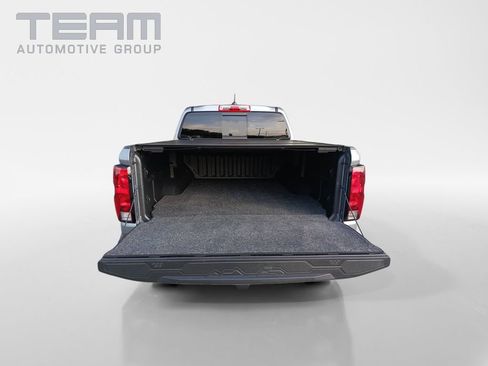 Used 2025 Chevrolet Colorado LT AWD/4WD image 13