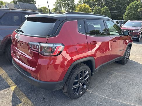 New 2025 Jeep Compass Limited w/ Sun & Sound Group image 7