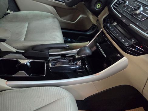 Used 2016 Honda Accord LX image 20