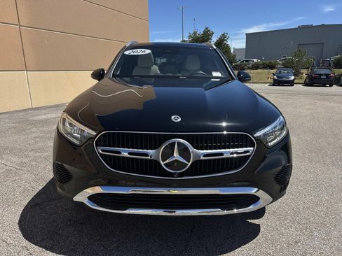 Used 2026 Mercedes-Benz GLC 300 4MATIC image 2